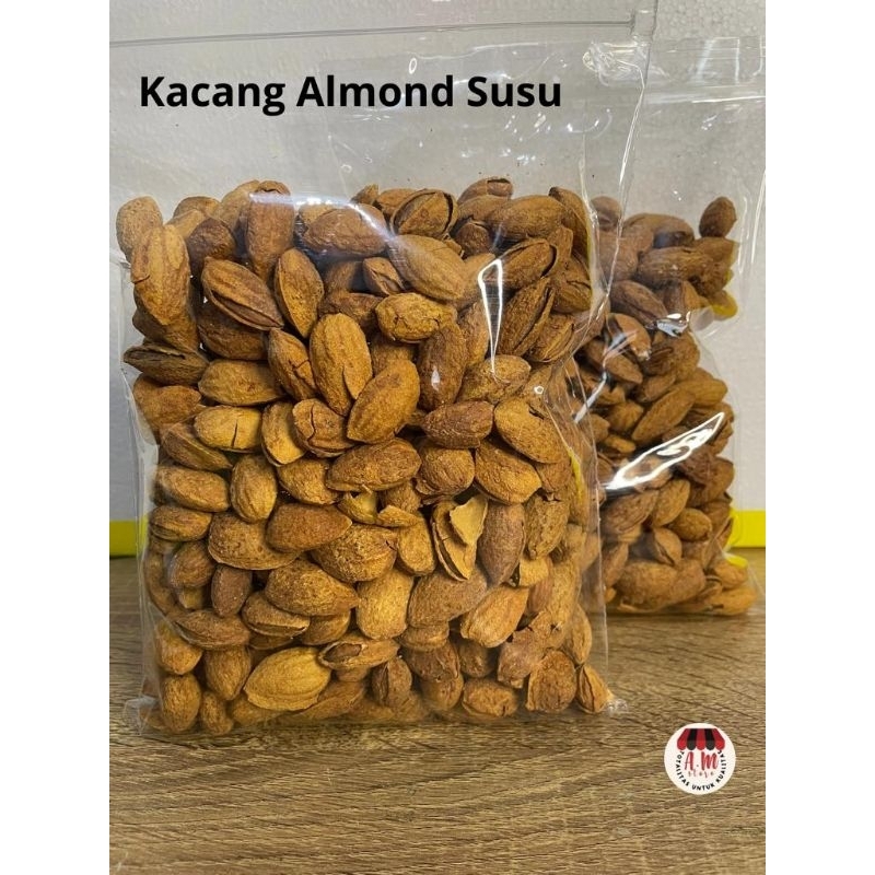 

Kacang Almond Roasted Plain dan Milk