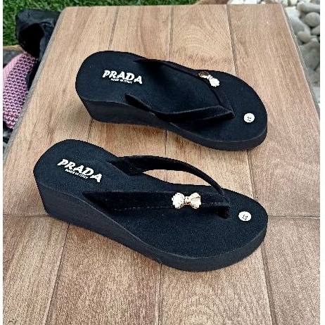 Sendal Wanita Sandal Wedges Jepit Beludru Sandal Spon Sendal Cewek  Sandal Wanita Sendal Jepit Kekinian Sandal Jepit Spon