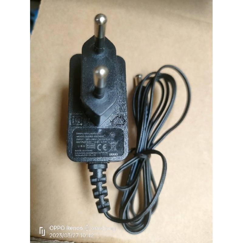adaptor 9v 0.6 ampere