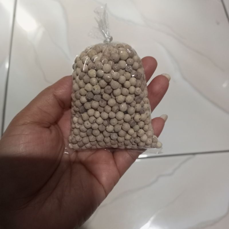 

Merica Lada utuh 50gr bumbu dapur