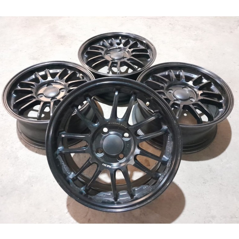 Velg Mobil Bekas Re30 Ring 15 Lebar 6,5 Pcd 4x100 Et40 Velg Mobil Second Murah