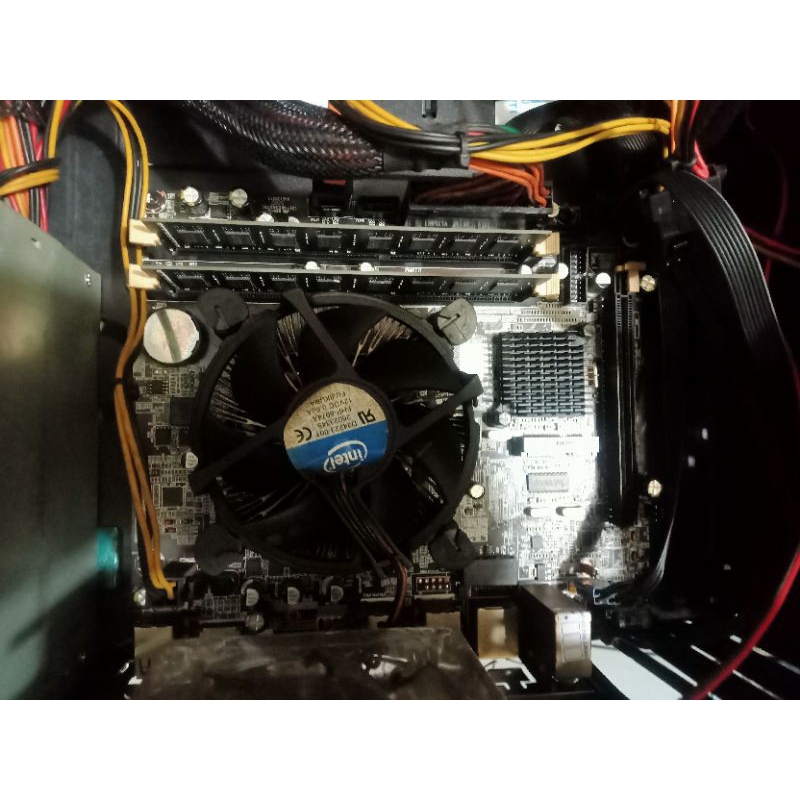 Paket Mainboard H55+ Procesor i7 860 + Fan