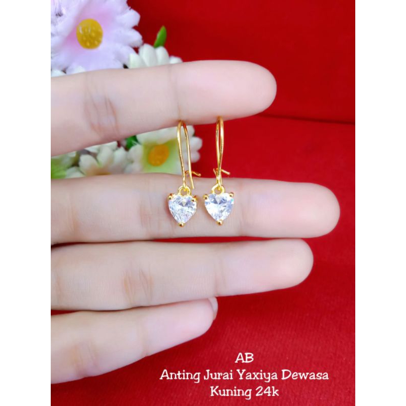 anting serut mata titanium