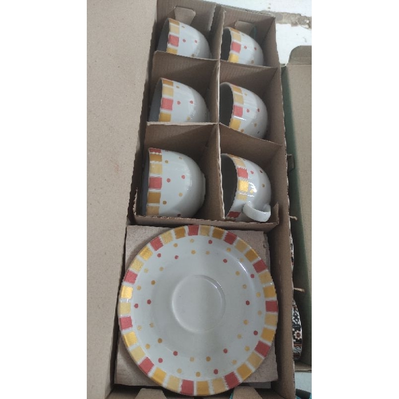 Cangkir Set 6 pcs / Cangkir Kopin Motif / Cangkir Set + Tatakan