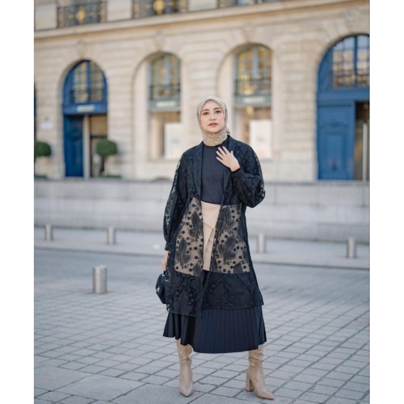 Deepika outer heaven lights