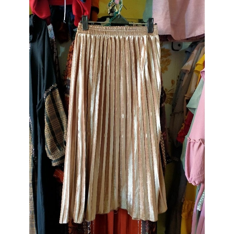 rok Plisket bludru 7/8