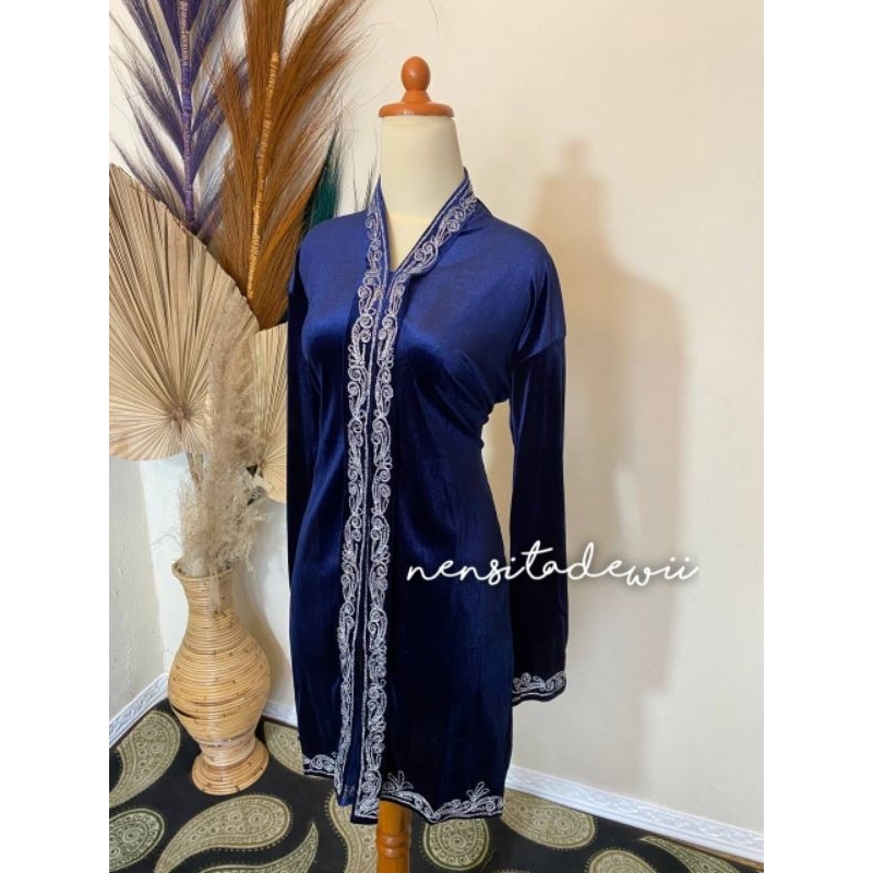 Kebaya Bordir Panjang, Model Kartini - Navy (Bordir Silver)