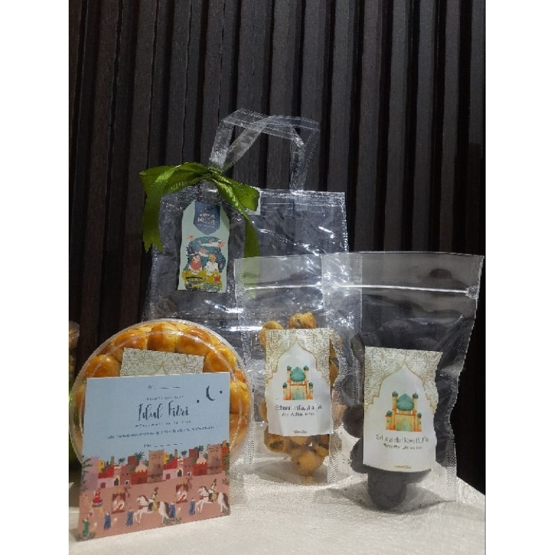 

Paket Hampers Nala