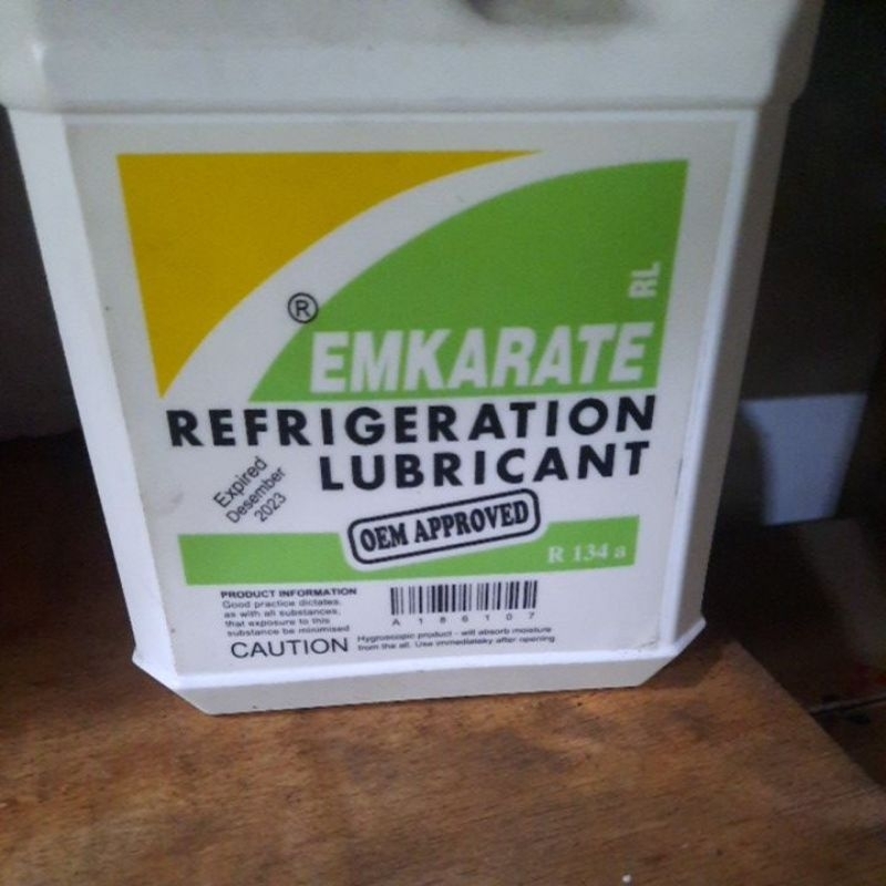 oli kulkas EMKARATE R134a