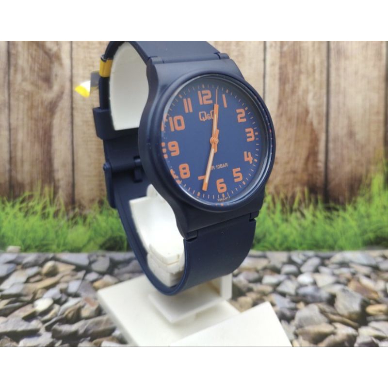 QQ VS50J012Y - Jam Tangan Pria Analog Original-Garansi Resmi