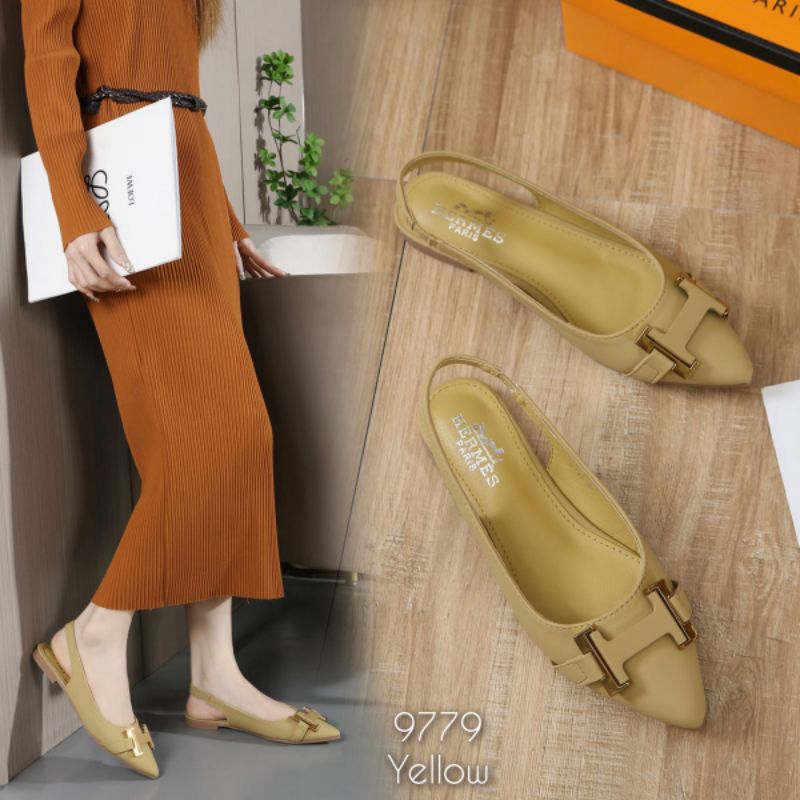 Sepatu sendal Tali belakang Flat kulit import kode 9779 (Upsize)