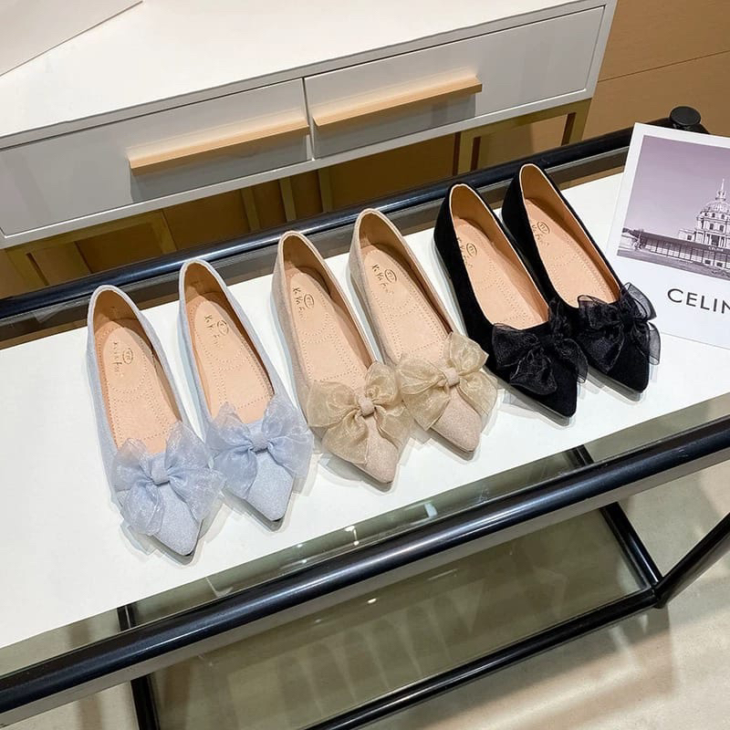 AA 07 SEPATU FLATSHOES URORIA