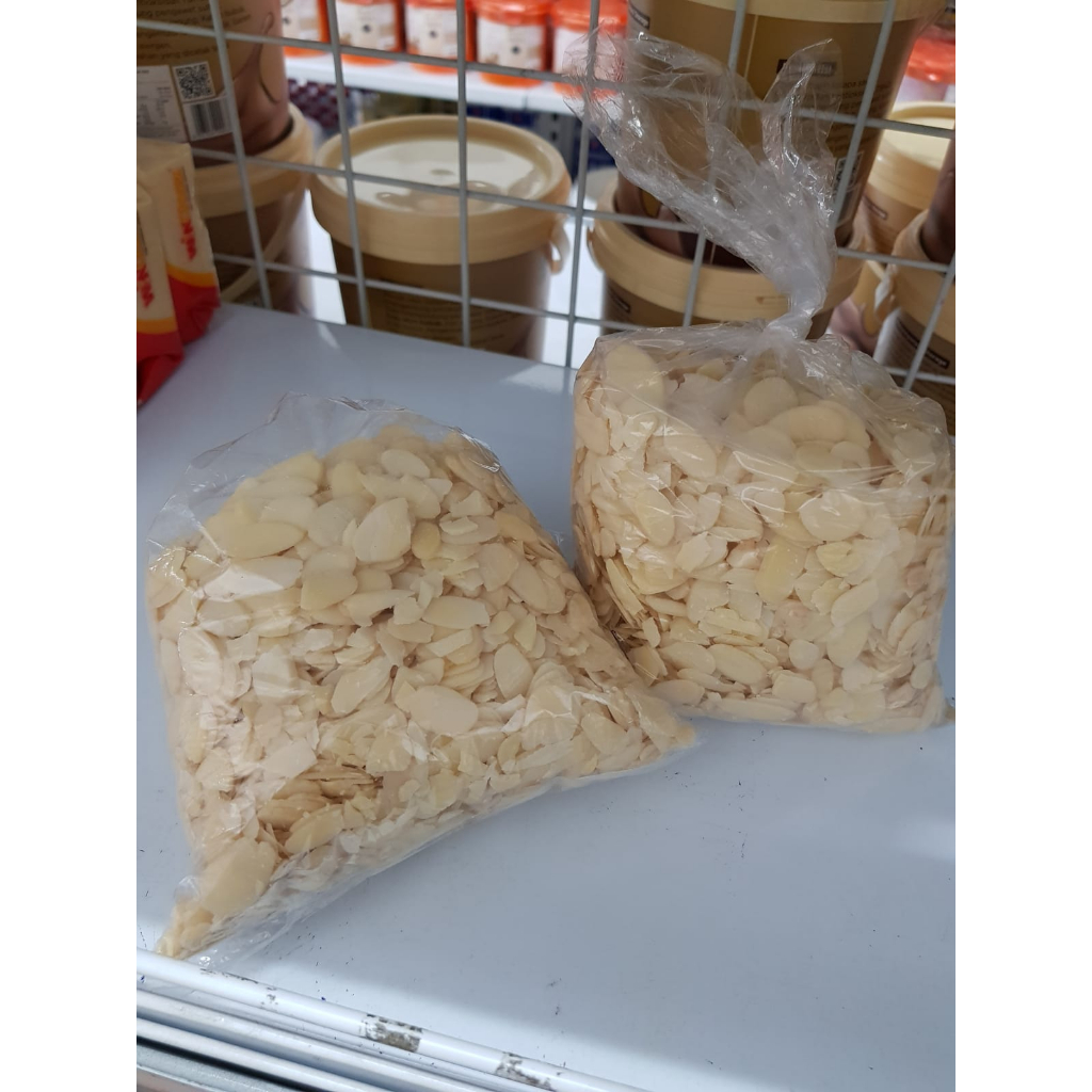 

250gr Kiloan Kacang Almond Slice Almonesia