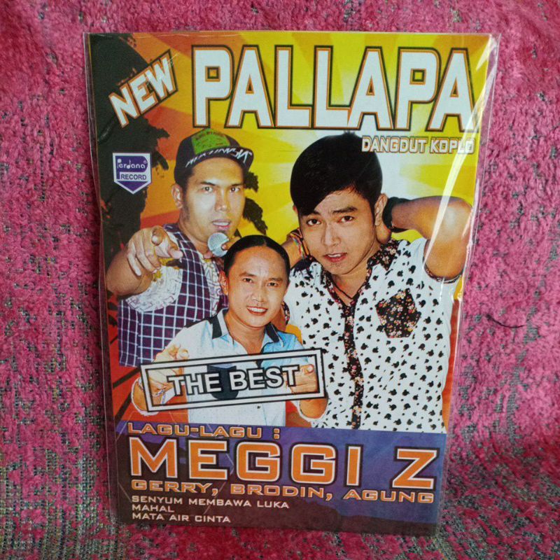 VCD NEW PALLAPA LAGU LAGU MEGGI Z
