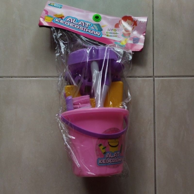 Mainan Anak Cleaning Set Mainan Little Helper Sapu Pel Ember