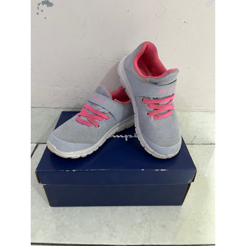 Champion Payless sepatu anak cewek preloved