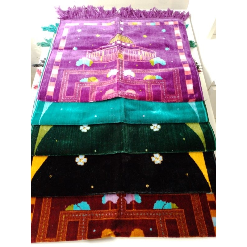 Sajadah Kecil dan tebal/empuk