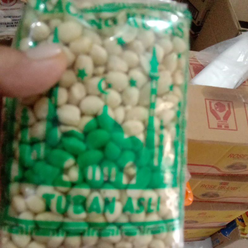 

kacang kupas Tuban