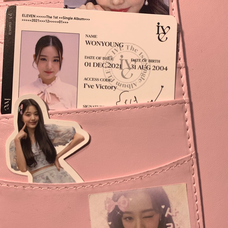 wonyoung eleven id card. ♡ {booked}