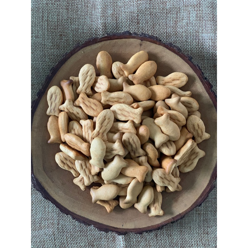 

Biskuit ikan / Roti ikan 500gr