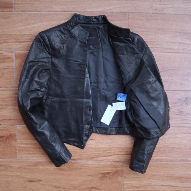 Jaket kulit asli cewek wanita outer kulit pl bekas preloved second