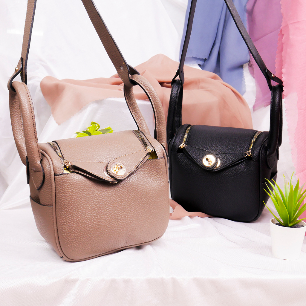 Bernxs Aluna Sling Bag / Tas Wanita Selempang
