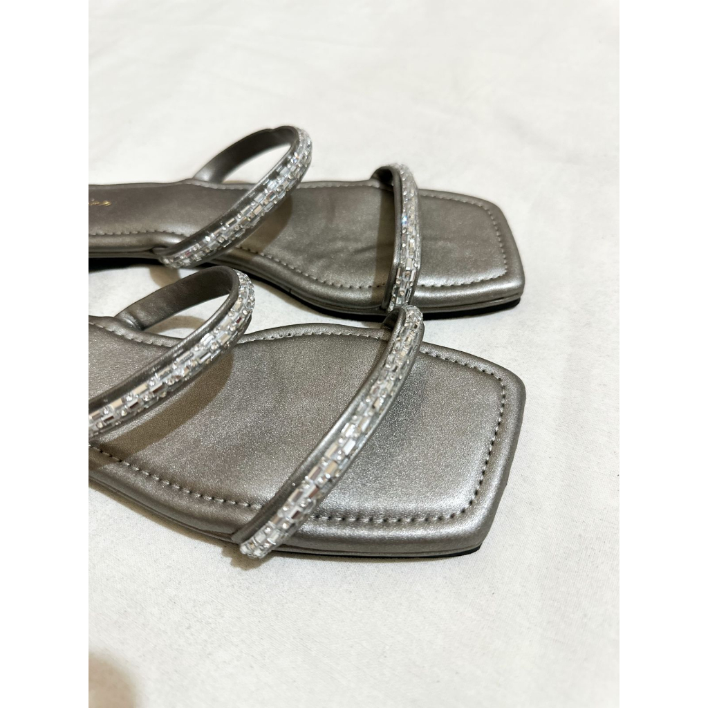 [LIMITED EDITION] LUINO BALI MILLY FLAT SANDAL