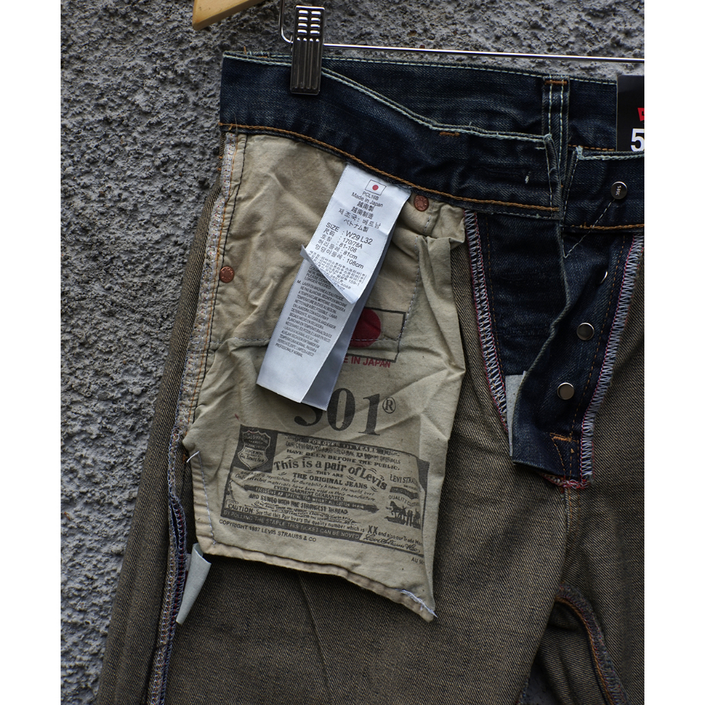 Levis 501 Reguler Fit - Celana Jeans Pria - Bonus Paperbag