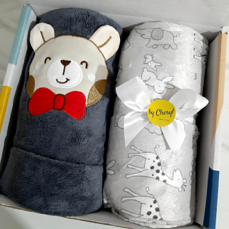 Kado lahiran Handuk dan Selimut Bayi /Handuk sarang lebah/selimut double flecee