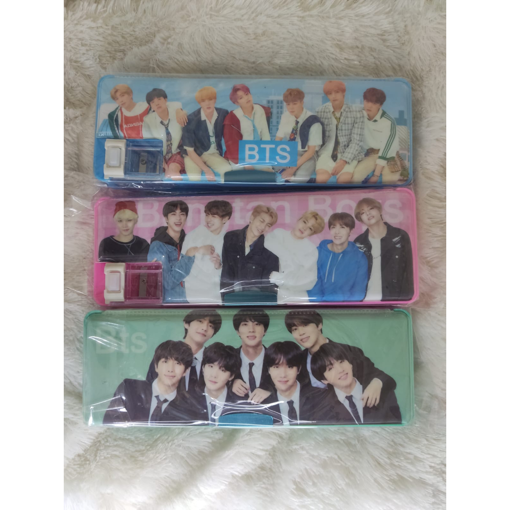 

Tempat Pensil Magnet Karakter Boyband - DZ-2022