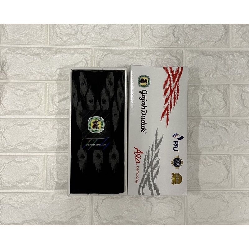 sarung gajah duduk asia kembang khusus hitam