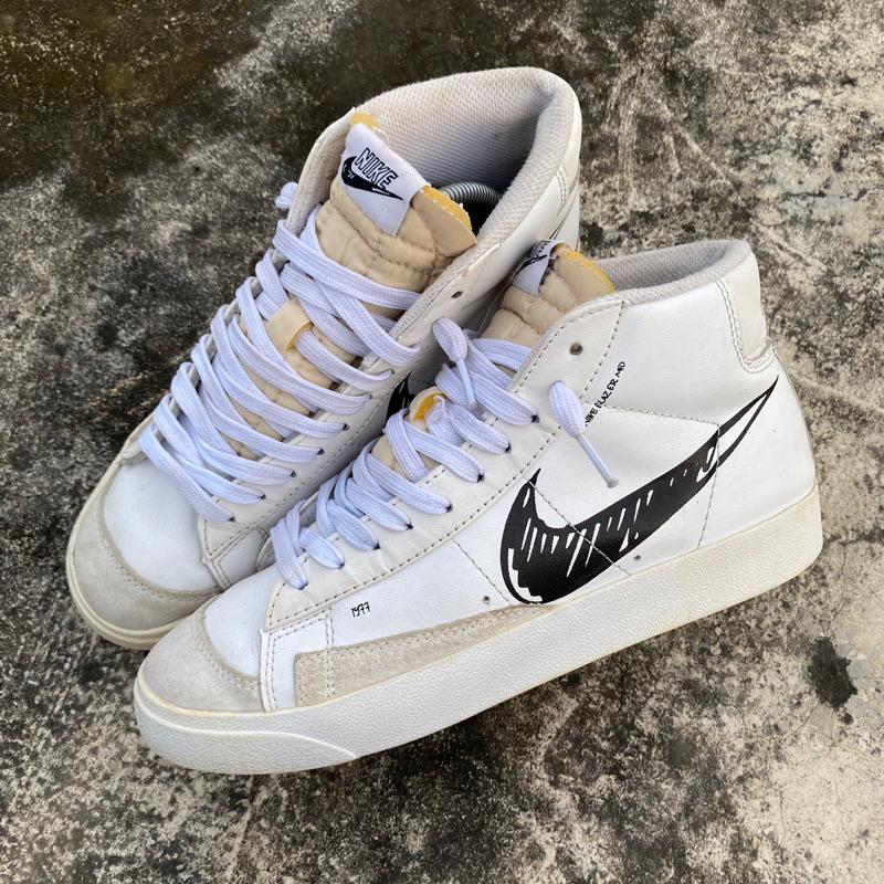 NIKE BLAZER MID 77 SKETCH WHITE BLACK