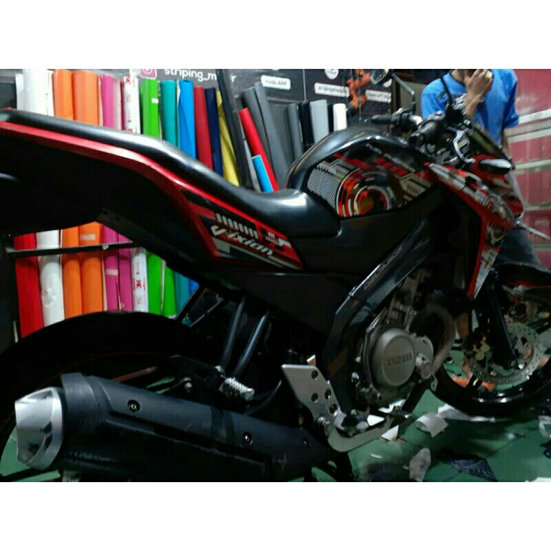 striping sticker variasi yamaha vixion nva 2016 hitam merah