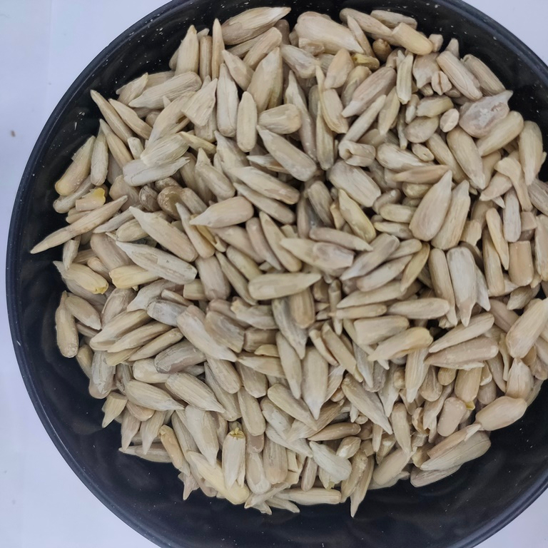 

25Kg Sunflower Seeds/ Biji Bunga Matahari - Mentah / Raw - Khusus Gojek