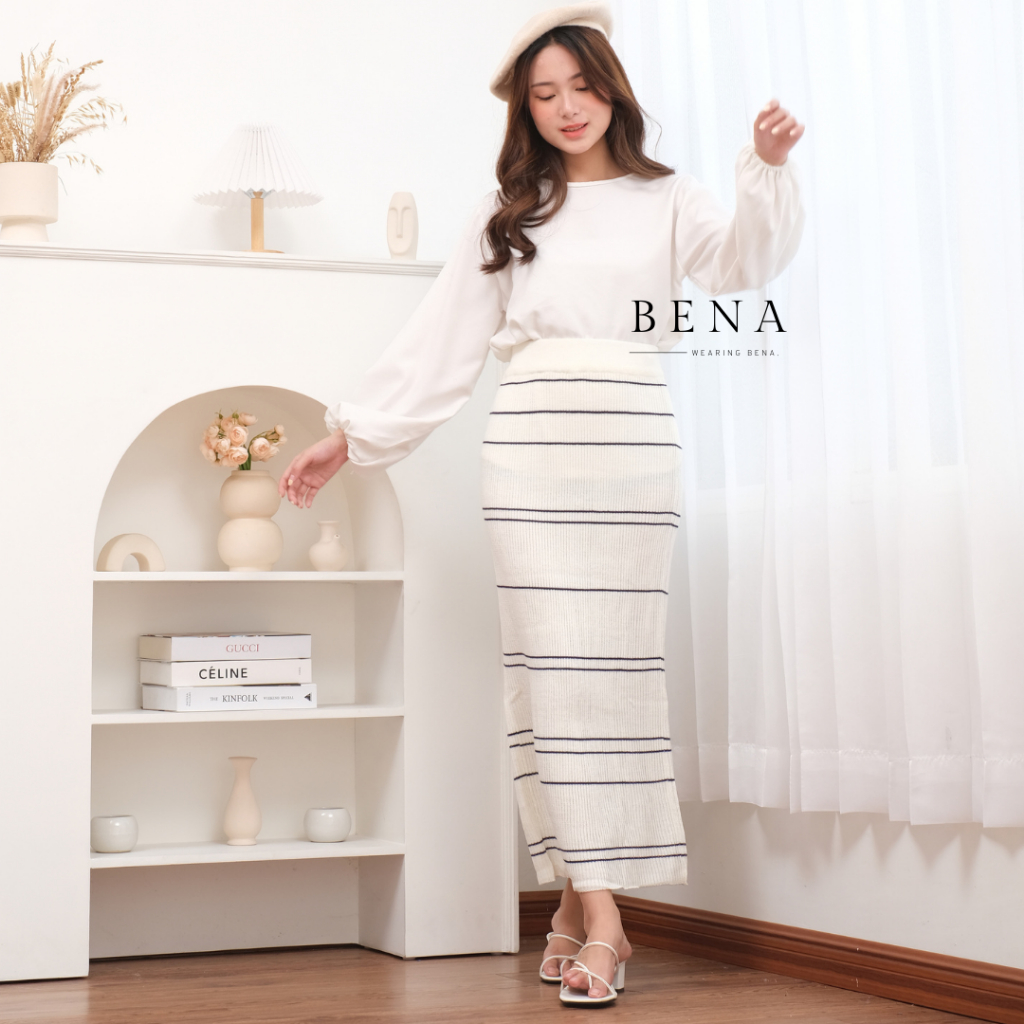 Rok Rajut Span Knit - Wearing BENA