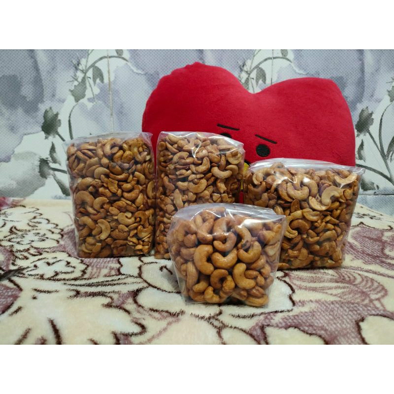 

kacang mente mete 1kg mede utuh mentah dan matang termurah