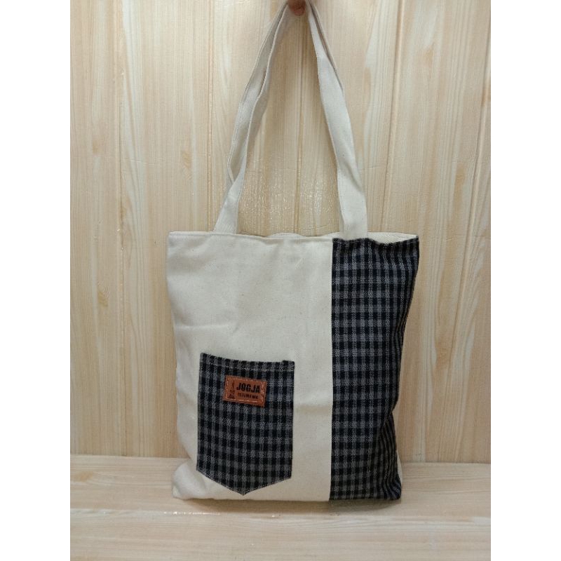 Totebag Kanvas Kekinian Murah// Totebag kanvas twill saku