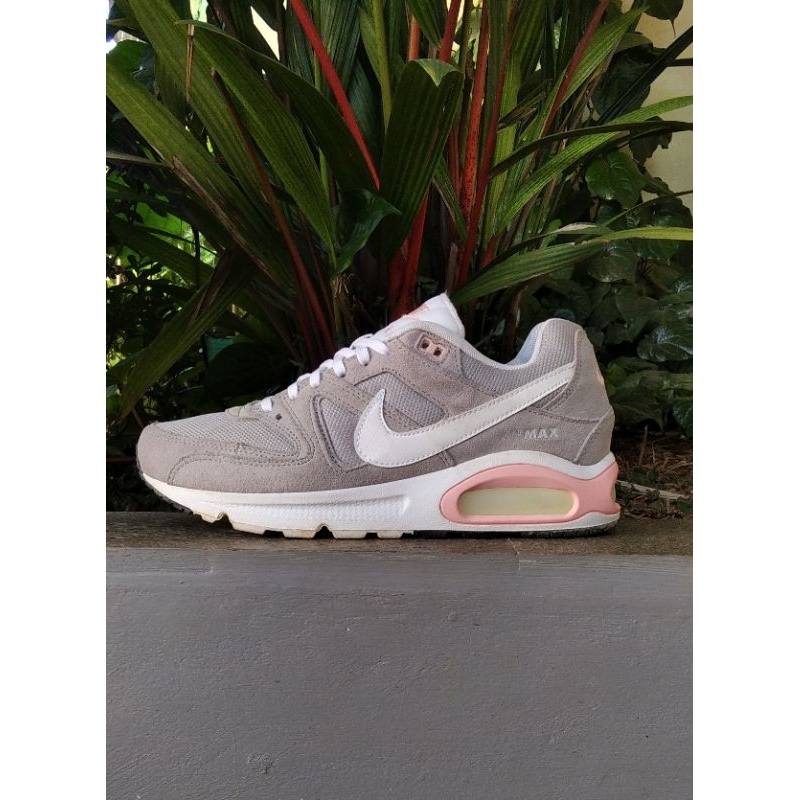 SEPATU LARI WANITA  NIKE AIR MAX COMMAND BNWB