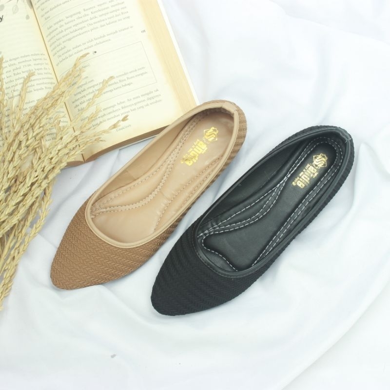 Sepatu Flat Shoes Wanita Kerja Balet Hitam An01