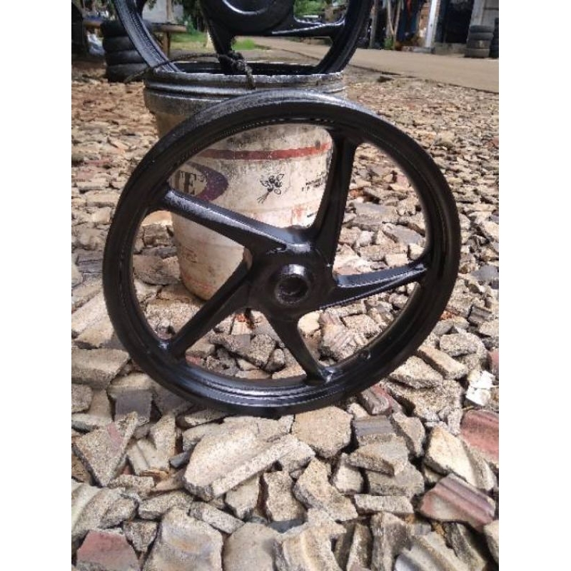 Pelek depan Honda beat karbu