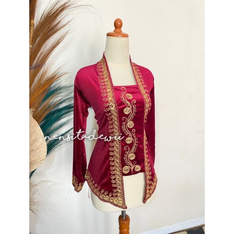 Kebaya Bordir Zirconia, Model Kutubaru - Warna Maroon