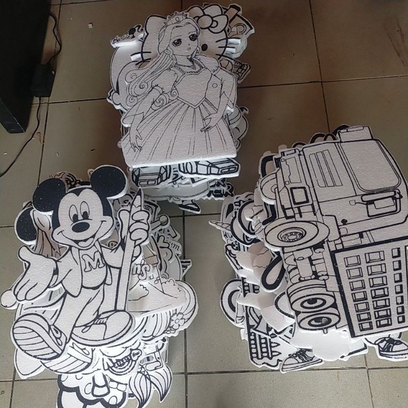 

Potongan Karakter Gambar/Sketsa Gambar untuk Bahan 3D