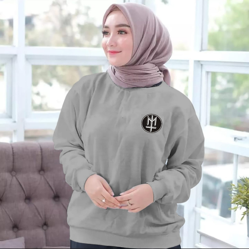 BAJU MTR ( S,M,L,XL,XXL) WANITA TERBARU-KAOS DISTRO KEREN CEWEK LENGAN PANJANG MASA KINI DAN TERLARIS