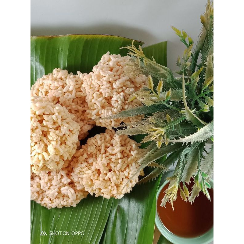 

Rengginang / rengginang bawang putih /kerupuk nasi/ kerupuk/ keripik