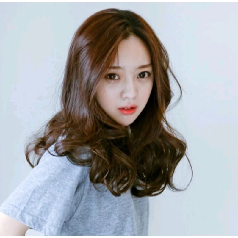 Rambut Palsu Wanita Curly Natural Sebahu Berponi Wig Wanita