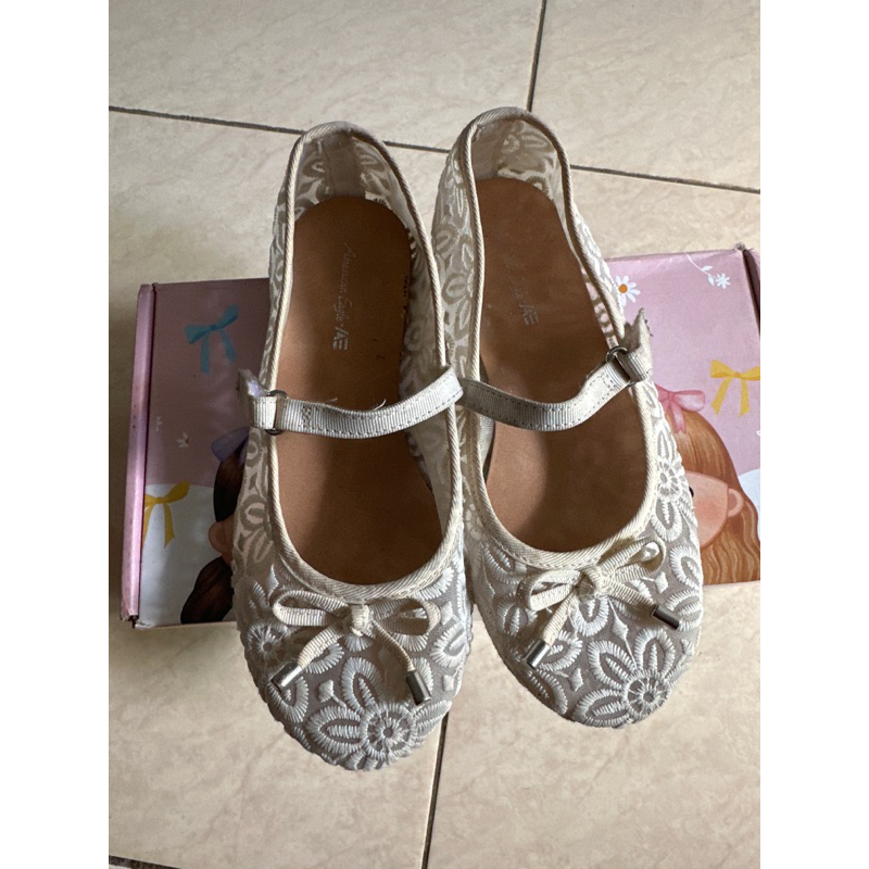 Sepatu Flat anak Payless merk American Eagle