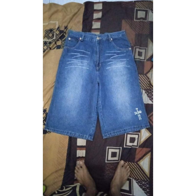 celana pendek dogtown