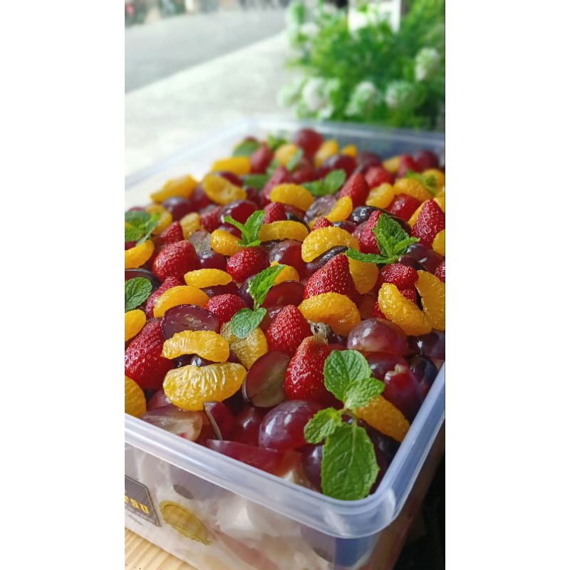 

Salad buah 2500ml (untuk 5 - 6 orang)