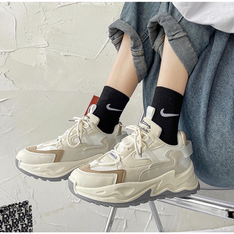 TOPGROSIR   LV0082 Sepatu Sneakers Wanita Import Bahan Kanvas Import