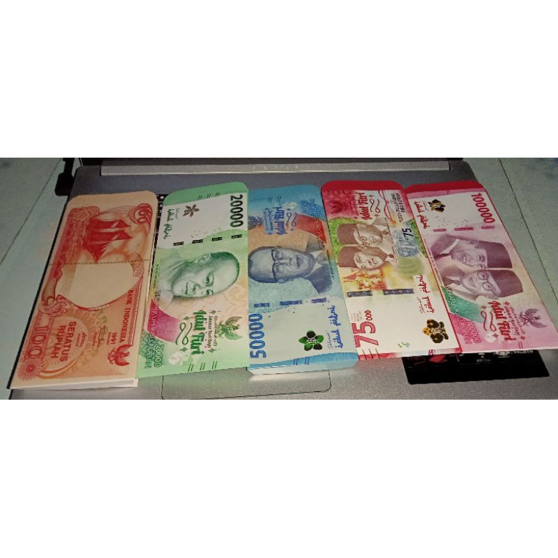 

AMPLOP LEBARAN JUMBO MOTIF UANG